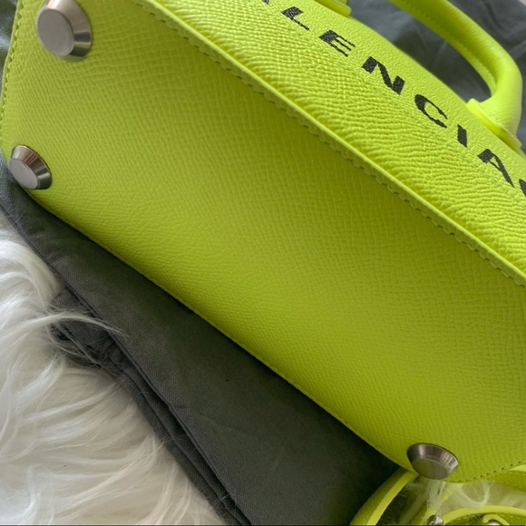 ⚡️Balenciaga xxs Ville handbag ⚡️ - Picture 5 of 8